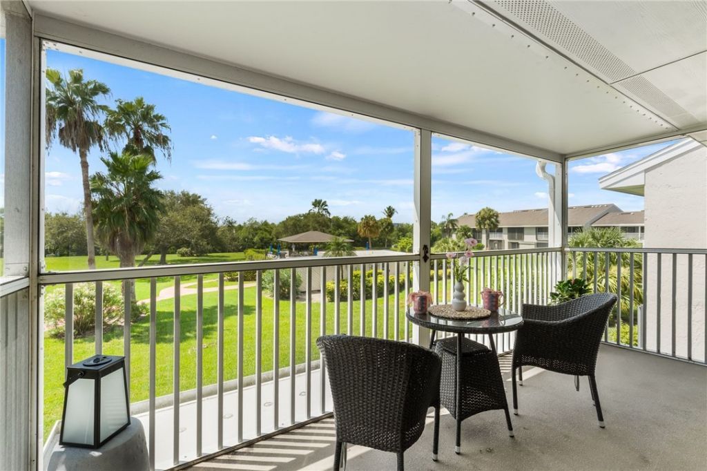 3209 S Lakeview Circle, Unit 8202, Hutchinson Island, FL 34949 Photo