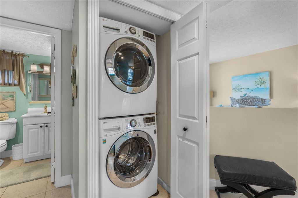 3209 S Lakeview Circle, Unit 8202, Hutchinson Island, FL 34949 Photo