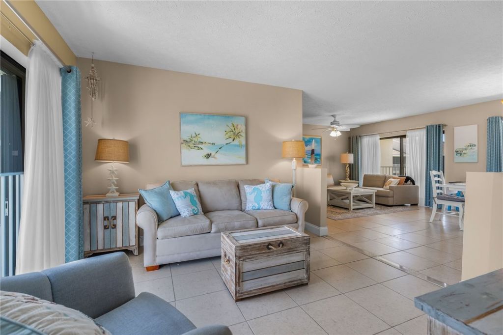3209 S Lakeview Circle, Unit 8202, Hutchinson Island, FL 34949 Photo
