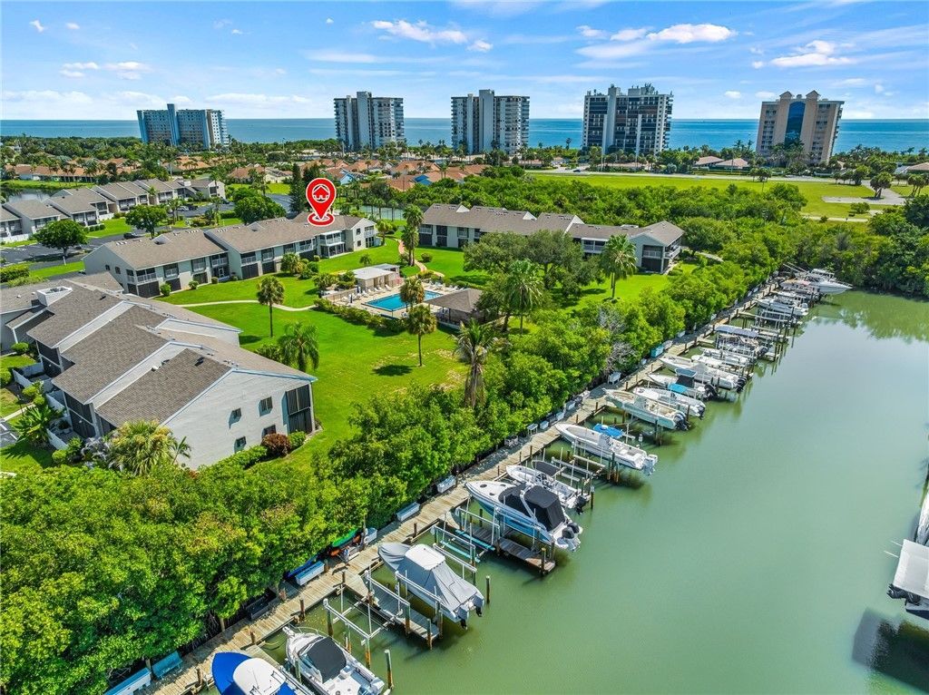 3209 S Lakeview Circle, Unit 8202, Hutchinson Island, FL 34949 Photo