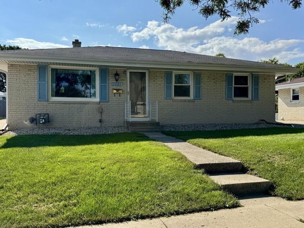 7954 47th COURT, Kenosha, WI 53142