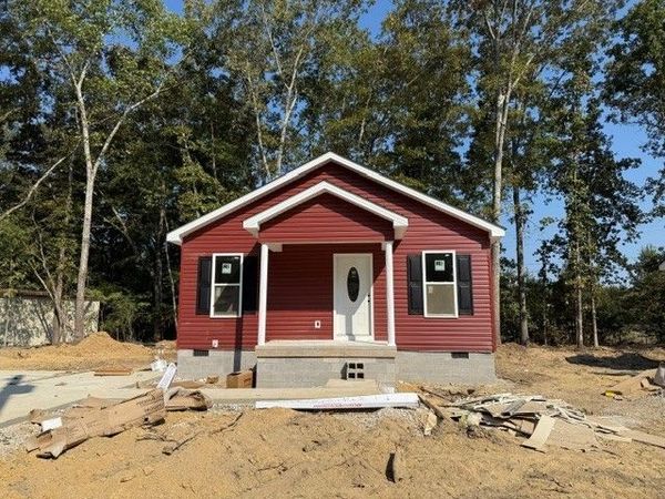 527 Highland Ln, Tullahoma, TN 37388