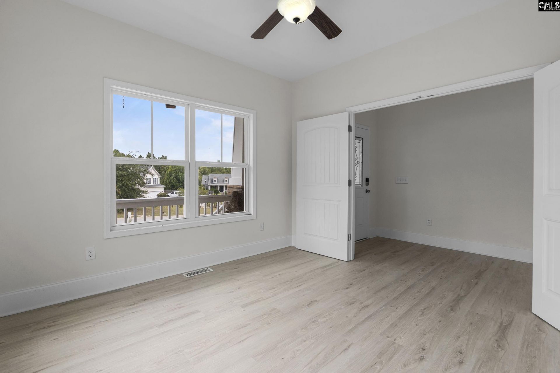217 Mckade Lane  Photo 7