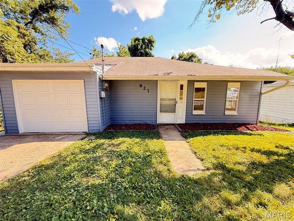 827 Chouteau Avenue , Alton, IL 62002