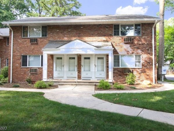 216 Washington Dr, Unit 216, Ramsey, NJ 07446