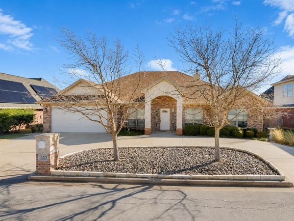 3225 White Oaks Drive , Abilene, TX 79606