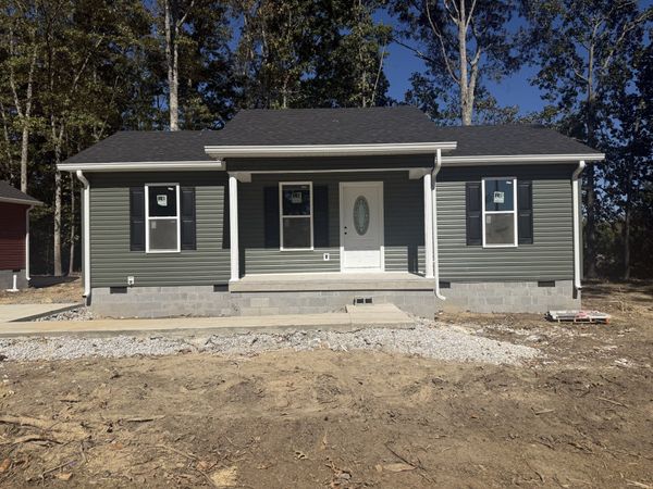 529 Highland Ln, Tullahoma, TN 37388