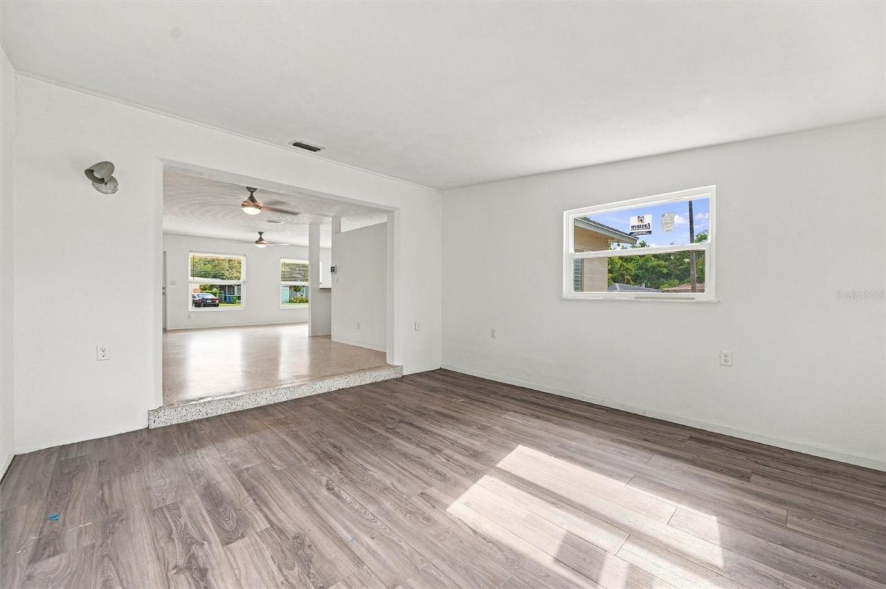 1906 15th Avenue Drive W, Bradenton, FL 34205 Photo