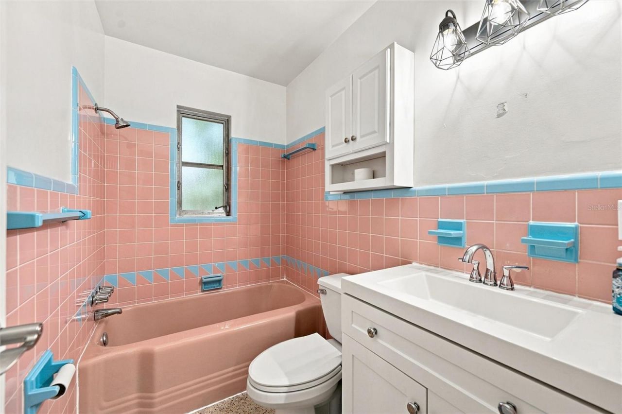 1906 15th Avenue Drive W, Bradenton, FL 34205 Photo