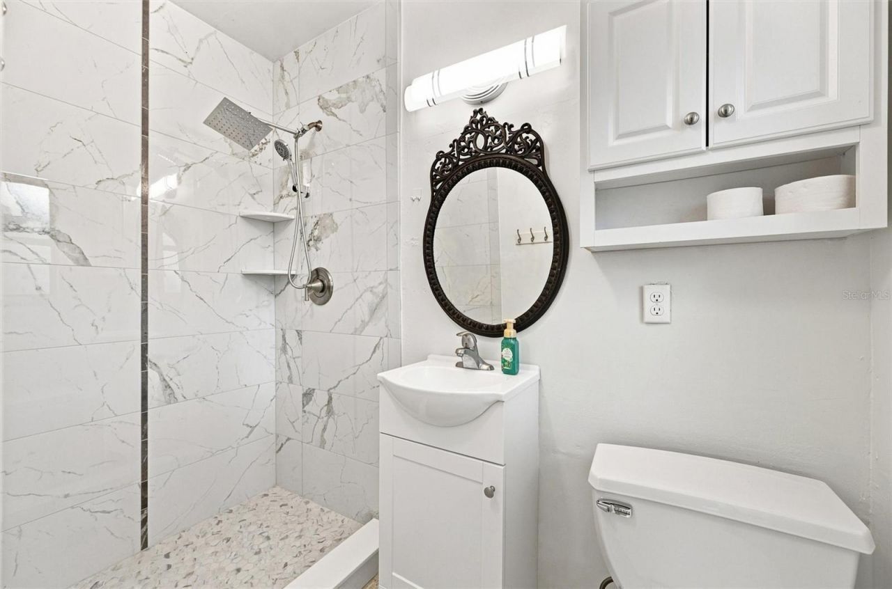 1906 15th Avenue Drive W, Bradenton, FL 34205 Photo