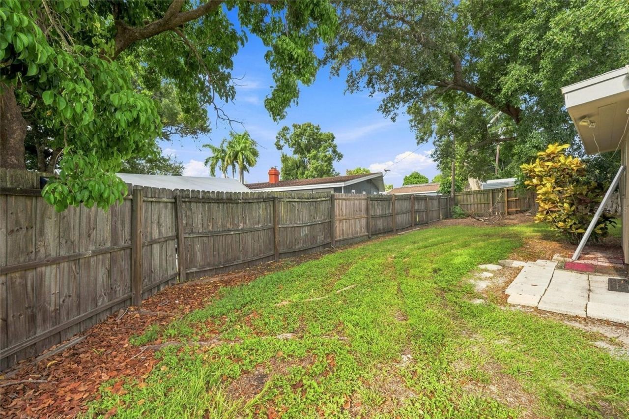 1906 15th Avenue Drive W, Bradenton, FL 34205 Photo