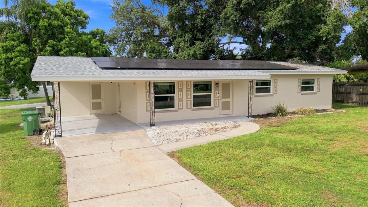 1906 15th Avenue Drive W, Bradenton, FL 34205 Photo