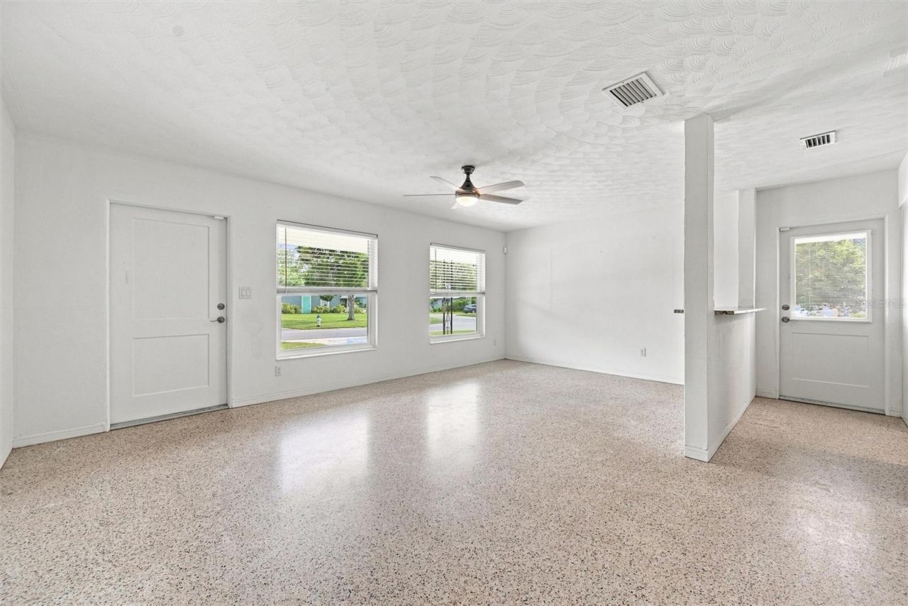 1906 15th Avenue Drive W, Bradenton, FL 34205 Photo