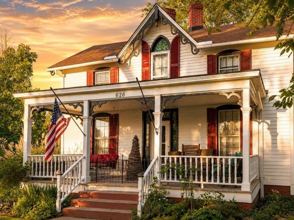 626 N Court Street , Circleville, OH 43113