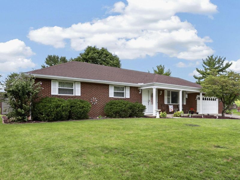 6129 Hickory Lawn Court, Grove City, OH 43123 Photo 2