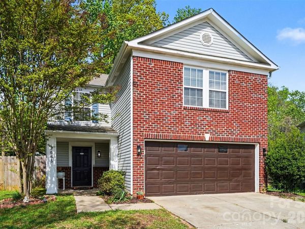 2648 Stream Bank Drive , Charlotte, NC 28269