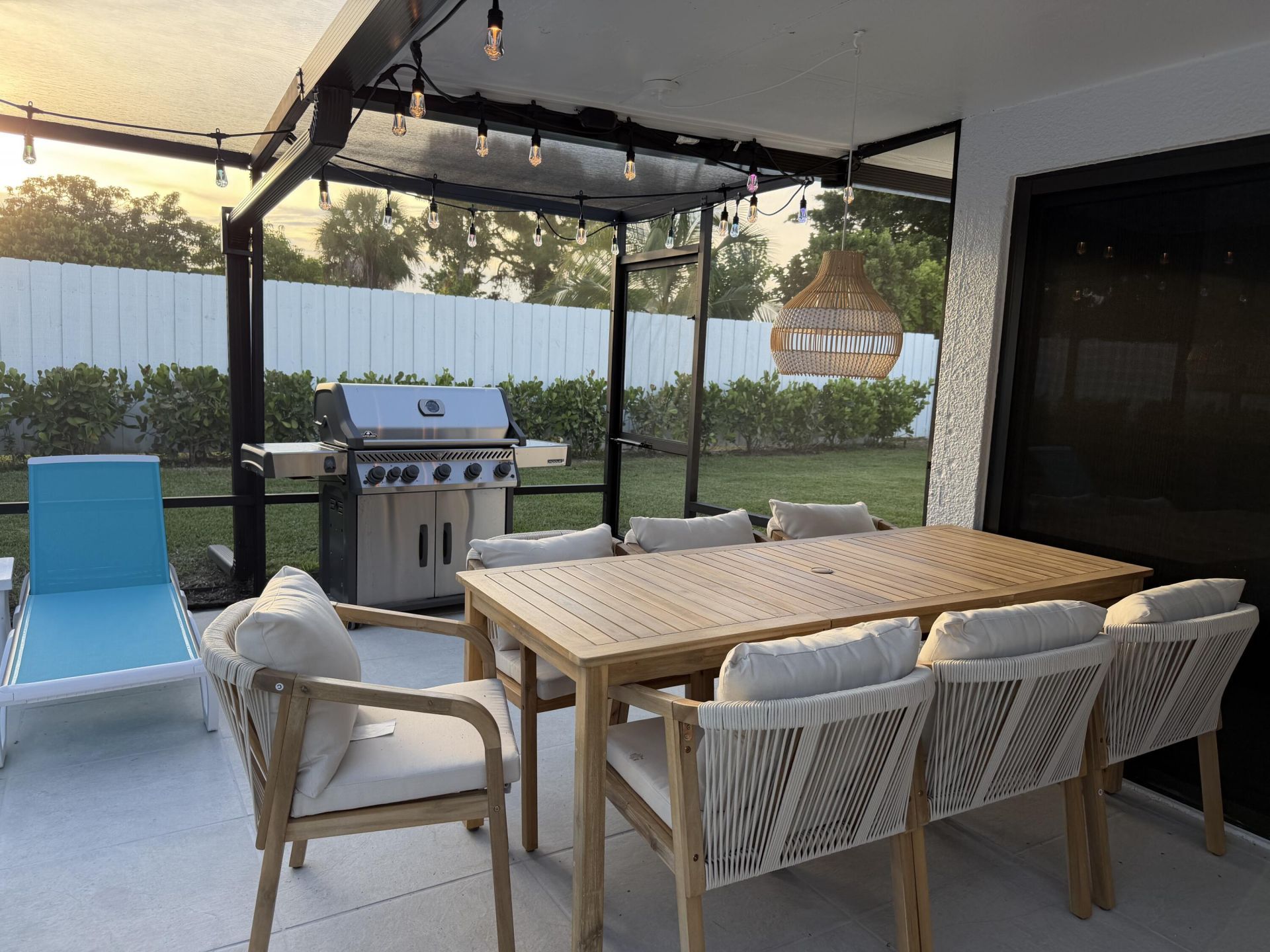 712 E Boulevard Chatelaine, Delray Beach, FL 33445 Photo