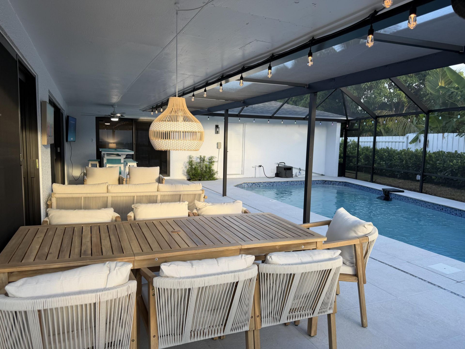 712 E Boulevard Chatelaine, Delray Beach, FL 33445 Photo