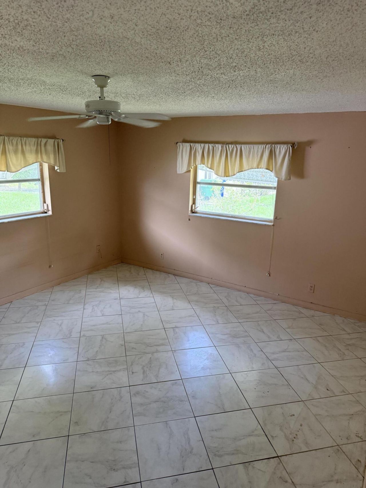 7250 NW 8th Court, Margate, FL 33063 Photo