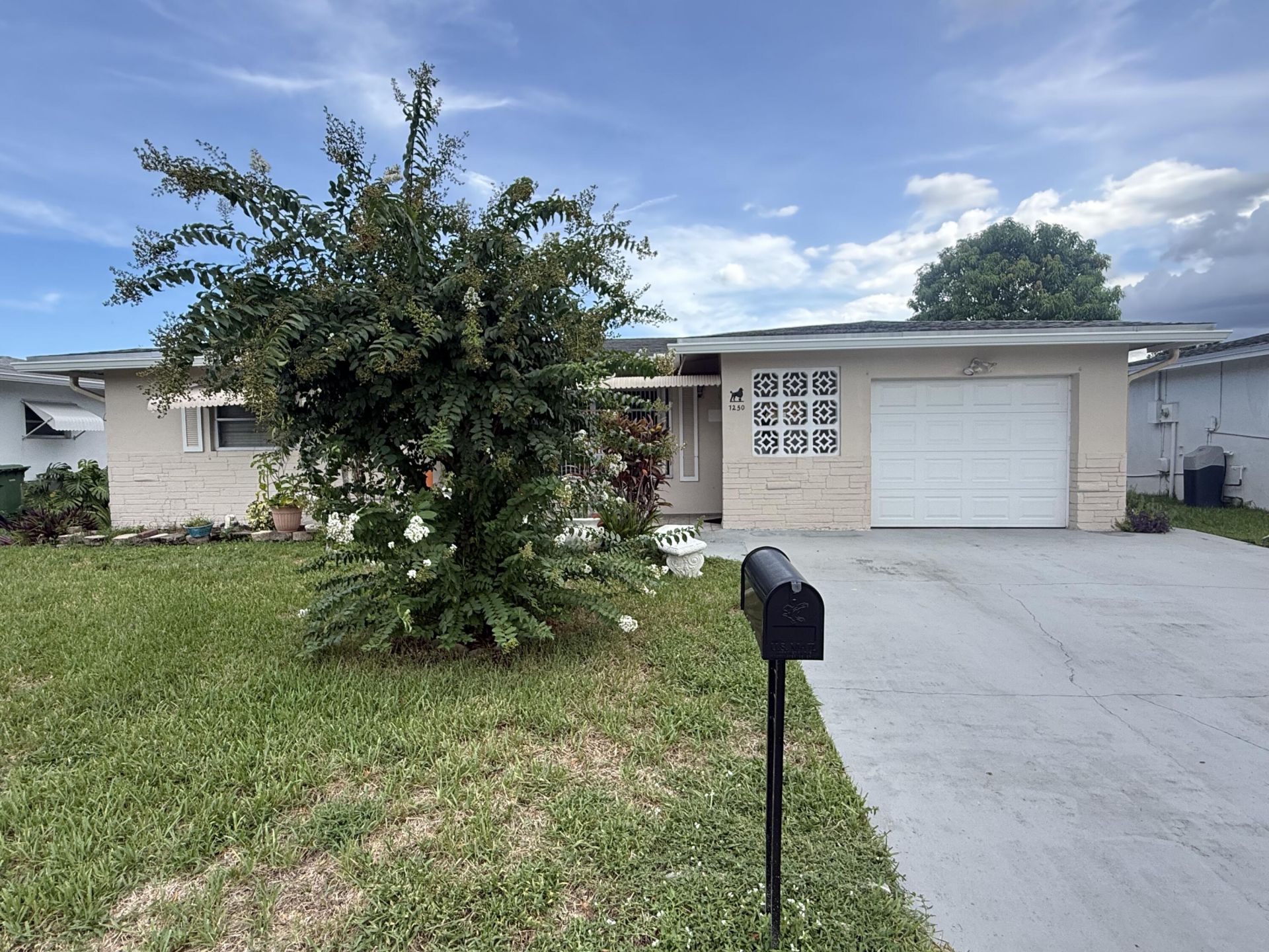 7250 NW 8th Court, Margate, FL 33063 Photo