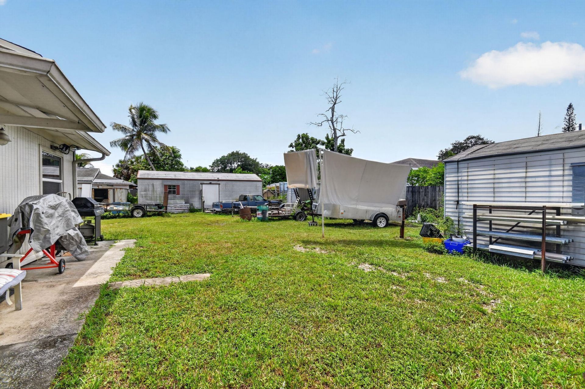 207/227 Ethelyn Drive, West Palm Beach, FL 33415 Photo