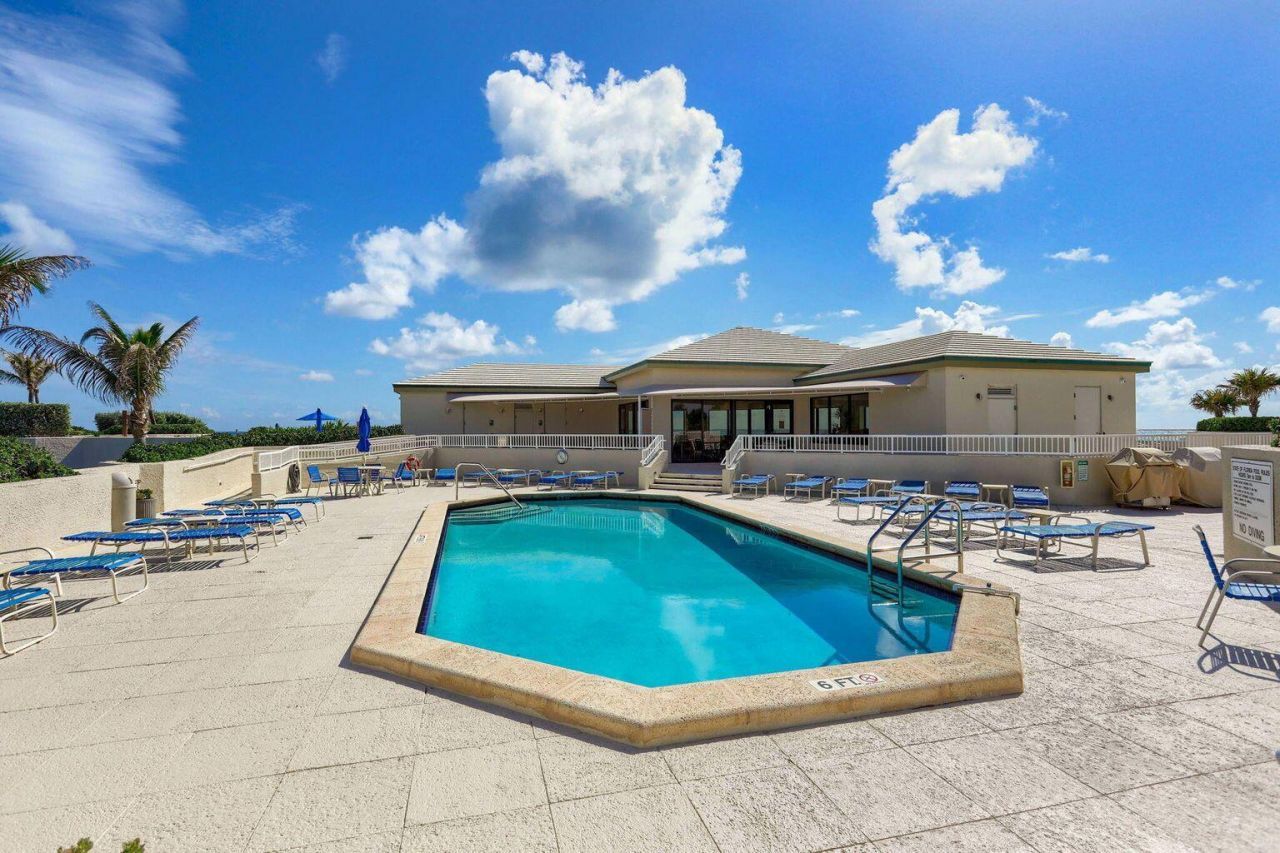 5540 N Ocean Drive, Unit 14A, Singer Island, FL 33404 Photo