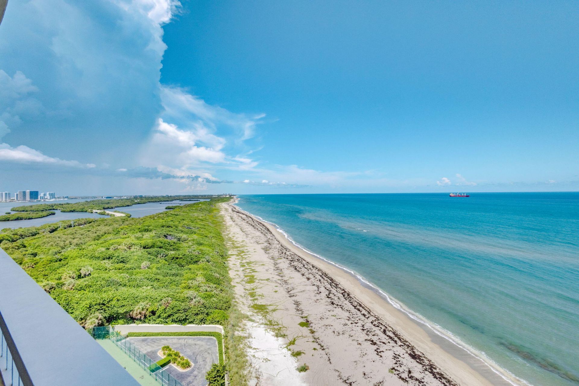 5540 N Ocean Drive, Unit 14A, Singer Island, FL 33404 Photo