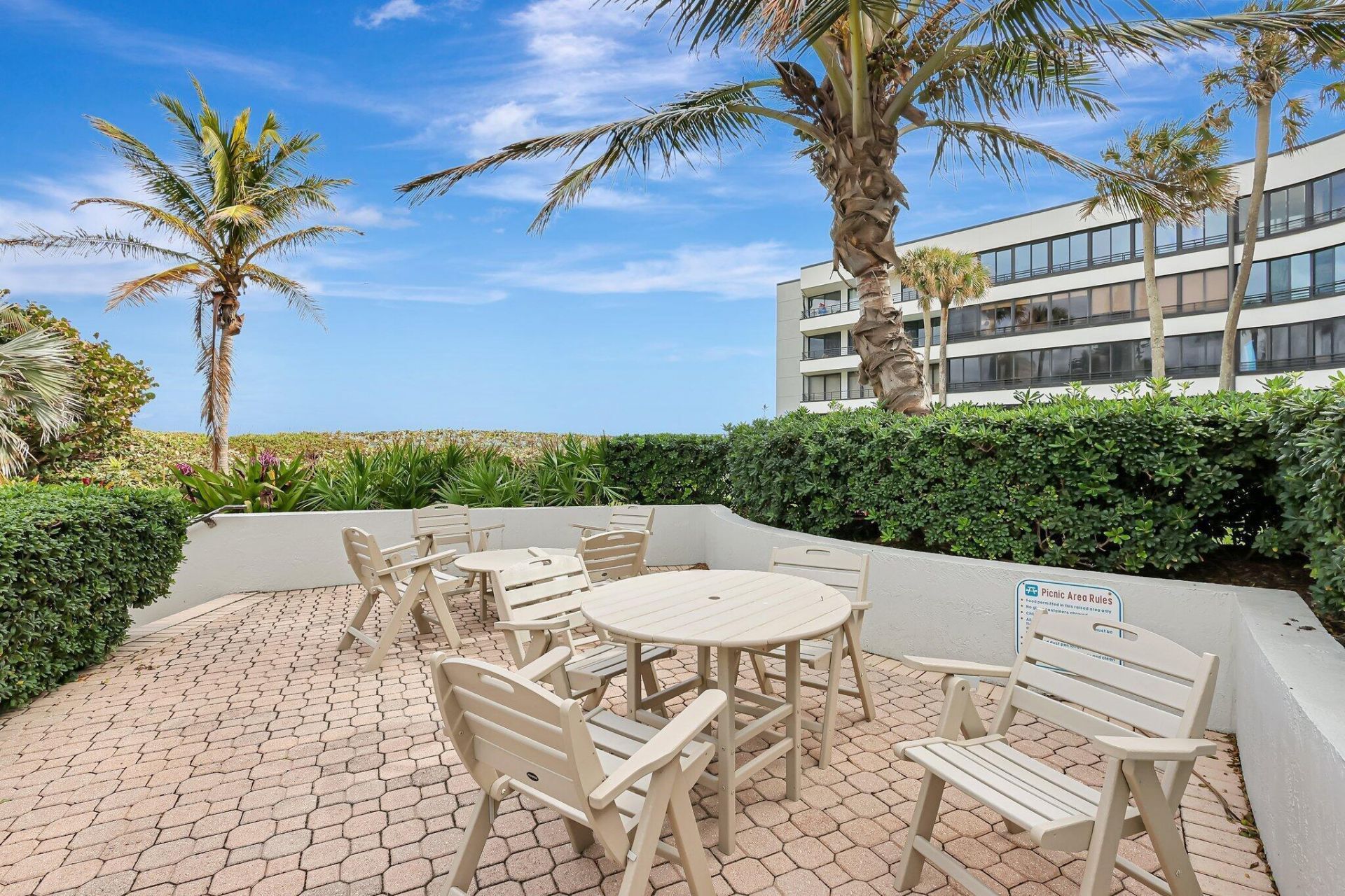 1357 NE Ocean Boulevard, Unit 318, Stuart, FL 34996 Photo