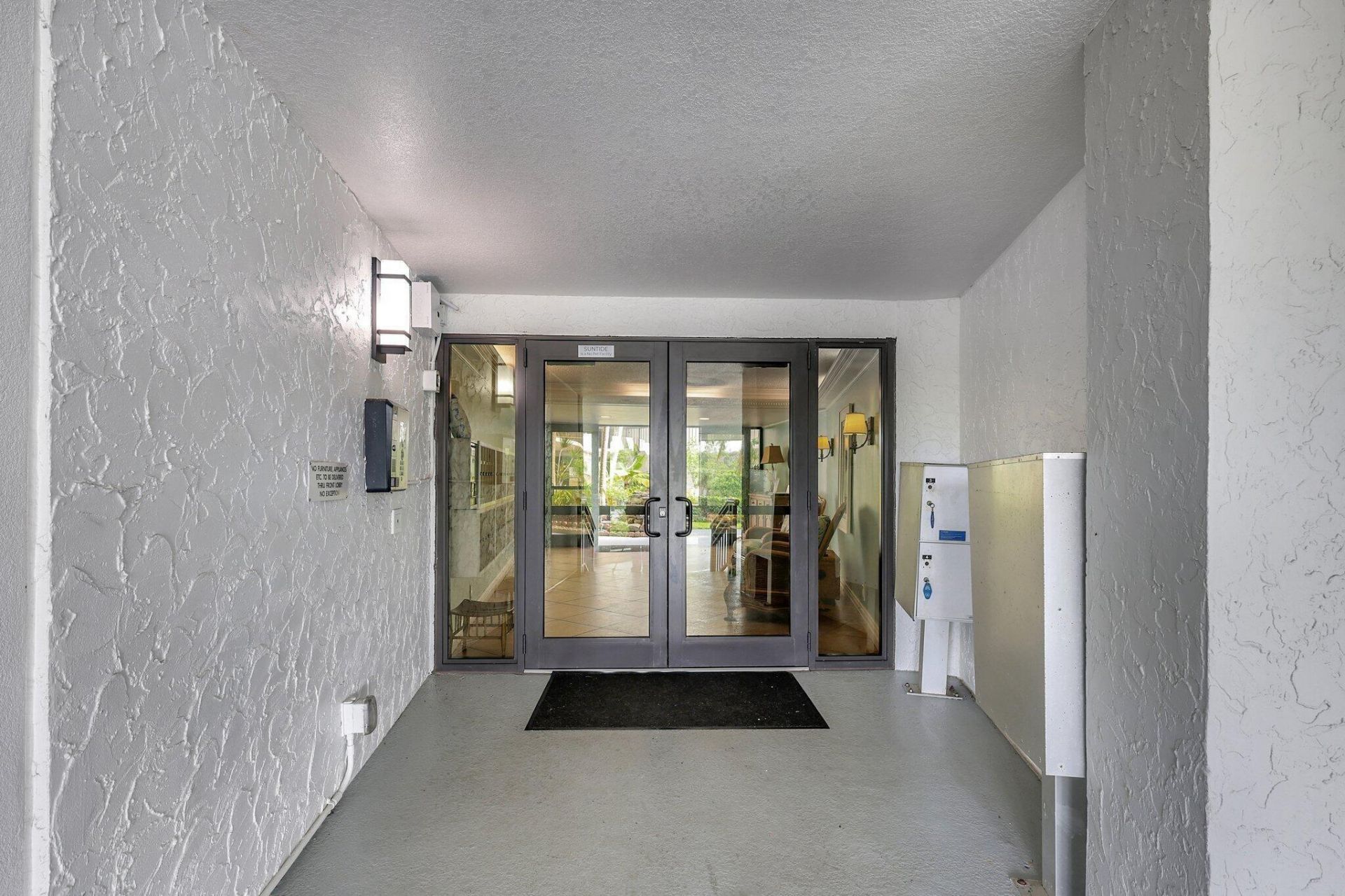 1357 NE Ocean Boulevard, Unit 318, Stuart, FL 34996 Photo