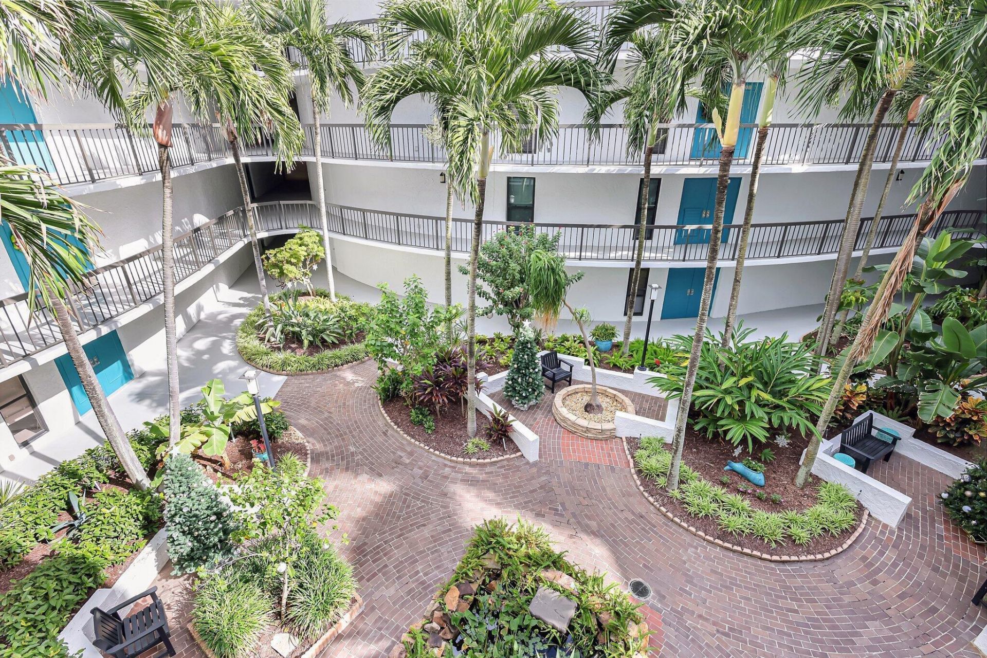 1357 NE Ocean Boulevard, Unit 318, Stuart, FL 34996 Photo