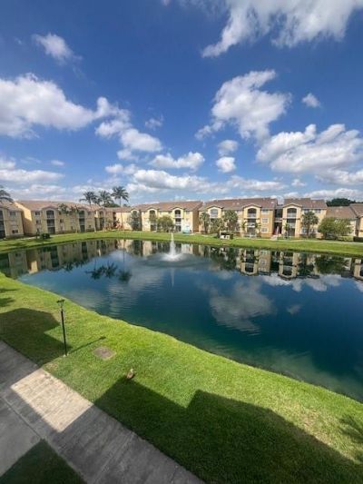 2620 S University Drive, Unit 306, Davie, FL 33328 Photo