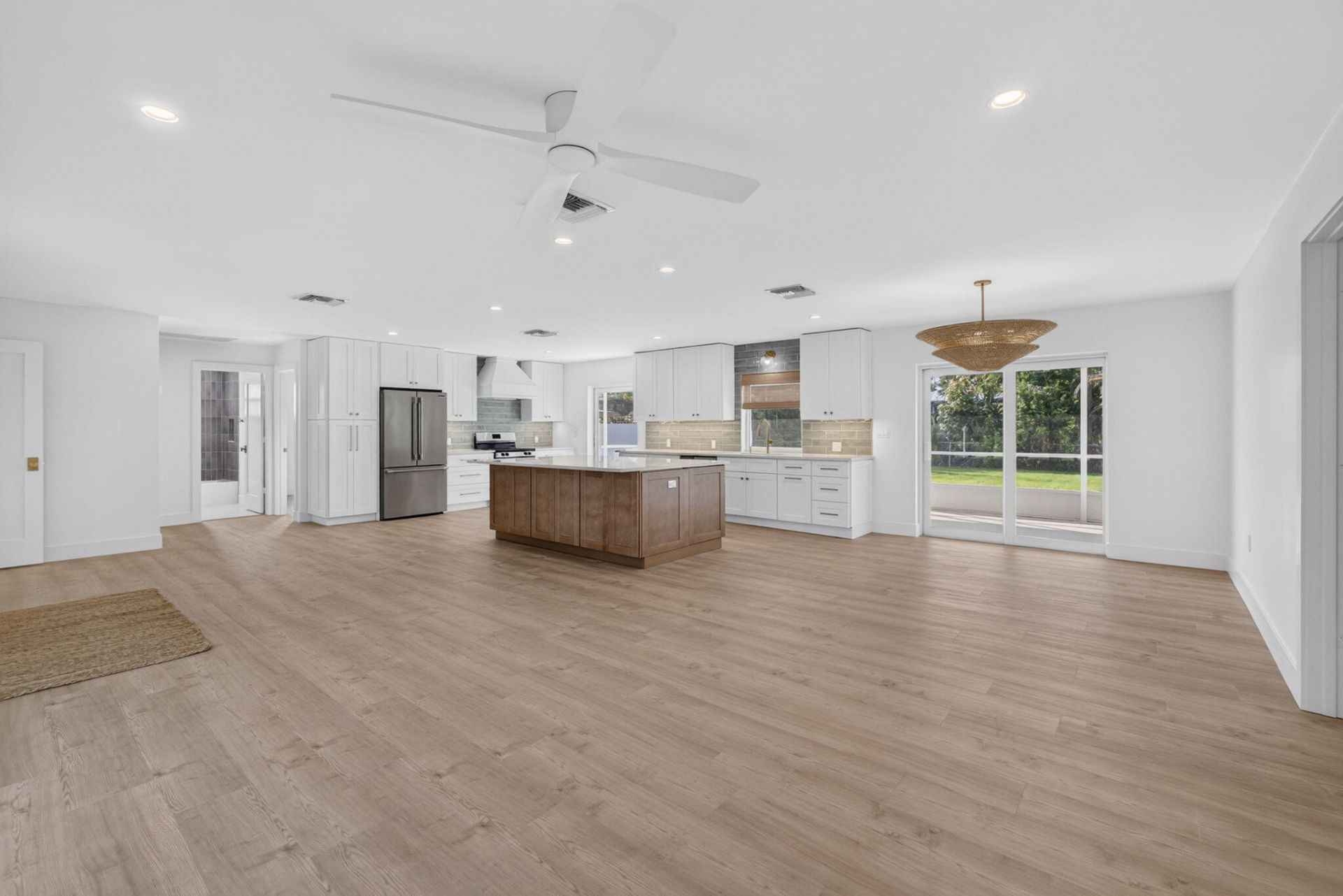 8816 SE Alabama Place, Hobe Sound, FL 33455 Photo