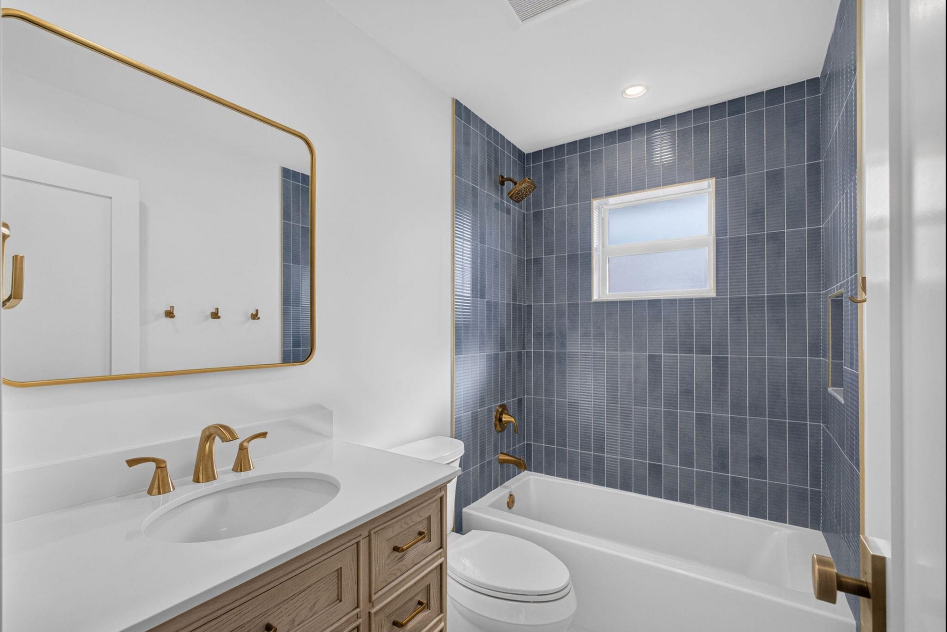 8816 SE Alabama Place, Hobe Sound, FL 33455 Photo