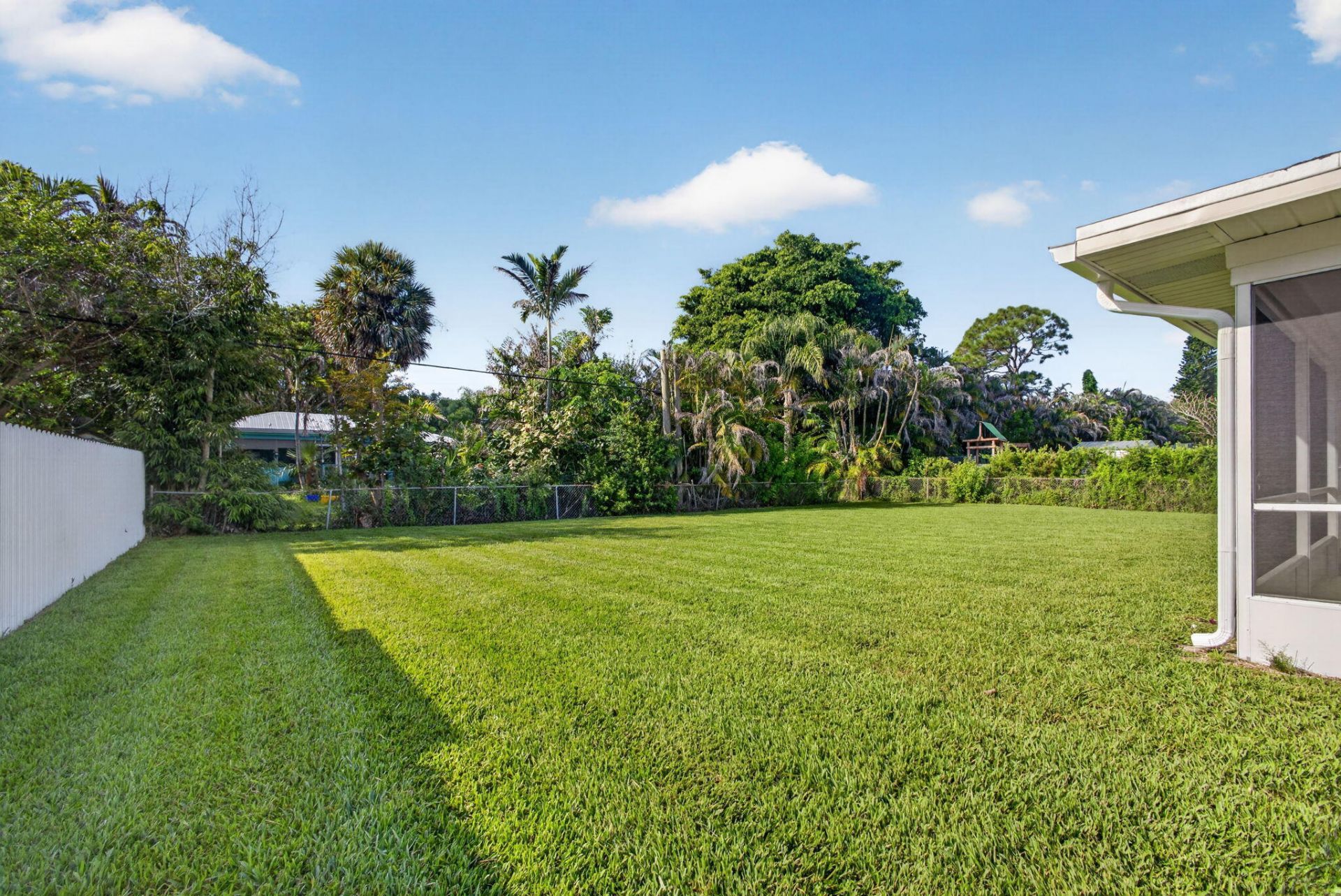 8816 SE Alabama Place, Hobe Sound, FL 33455 Photo