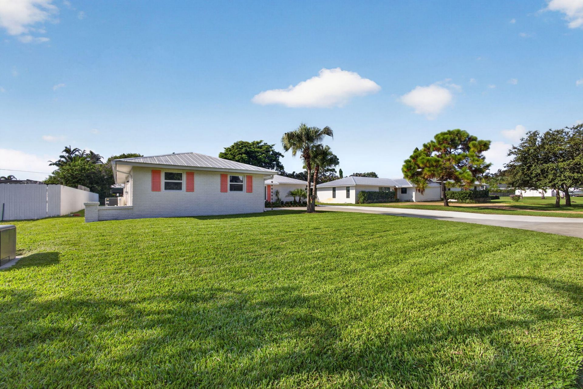 8816 SE Alabama Place, Hobe Sound, FL 33455 Photo
