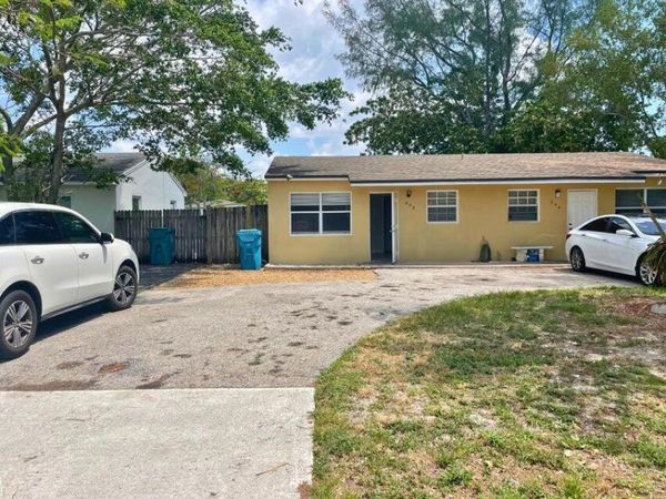 243 SE 25TH Avenue, Boynton Beach, FL 33435