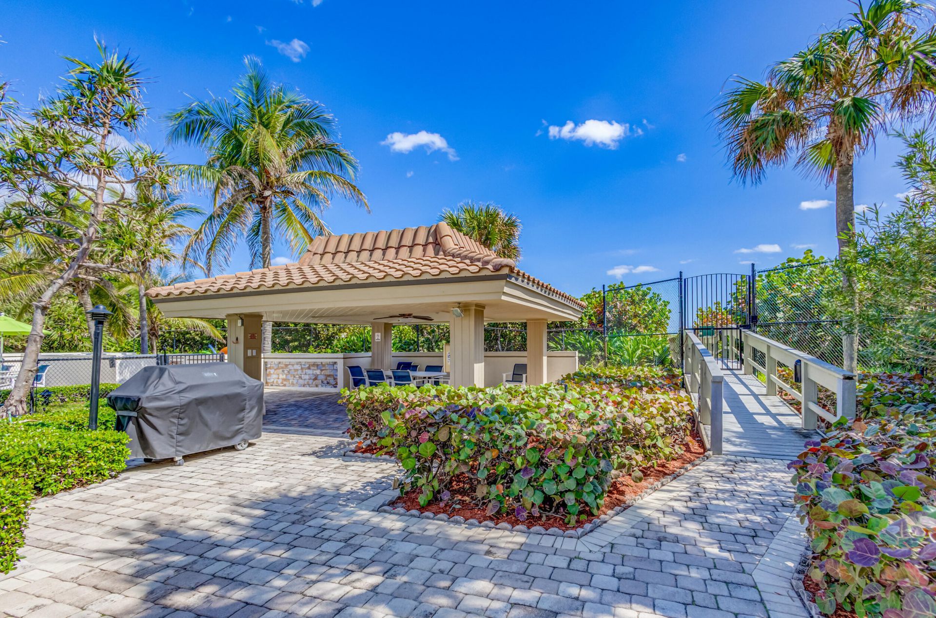 3400 N Ocean Drive, Unit 1505, Singer Island, FL 33404 Photo