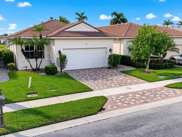 206 ISLE VERDE Way, Palm Beach Gardens, FL 33418