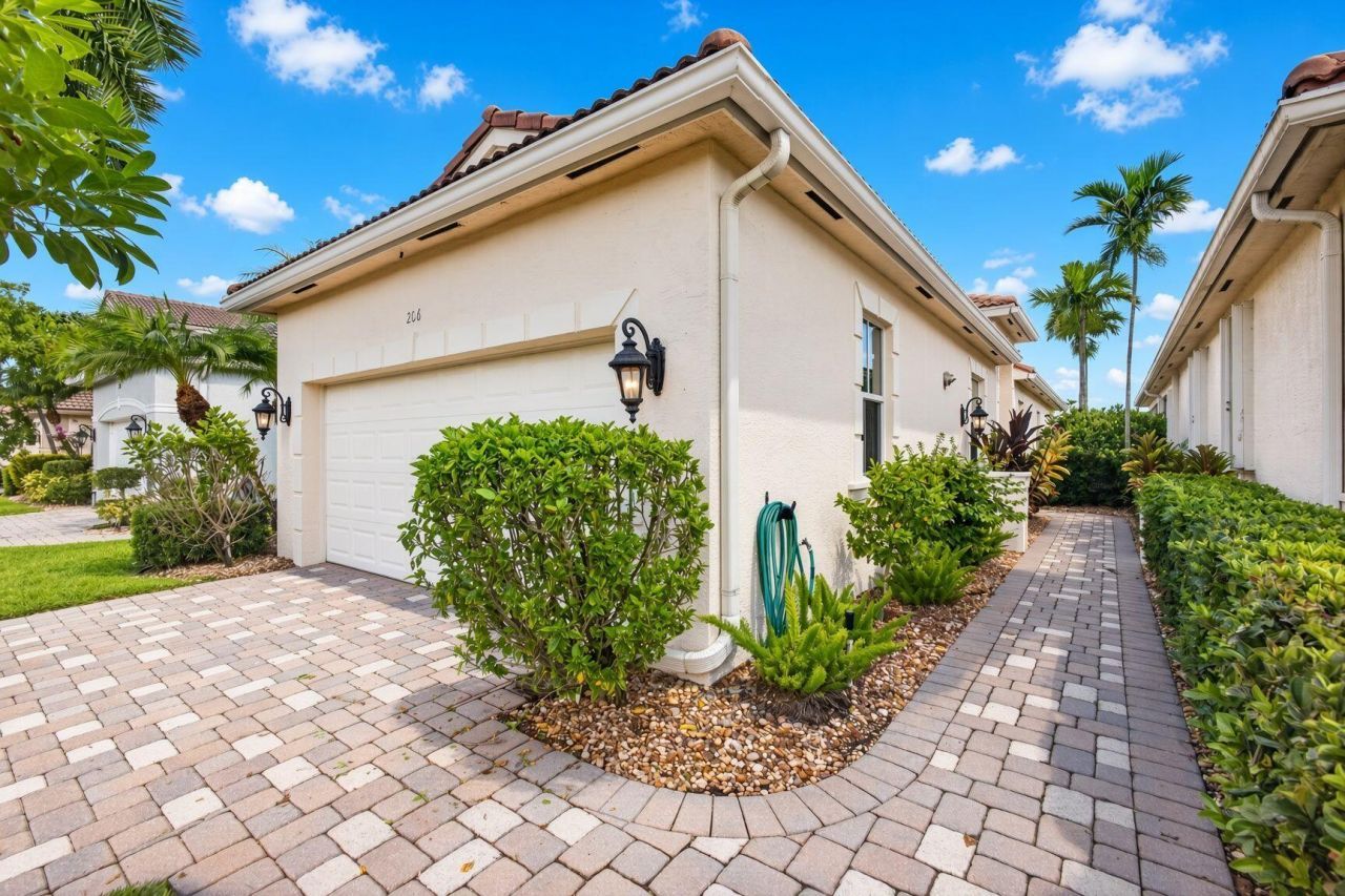 206 Isle Verde Way, Palm Beach Gardens, FL 33418 Photo