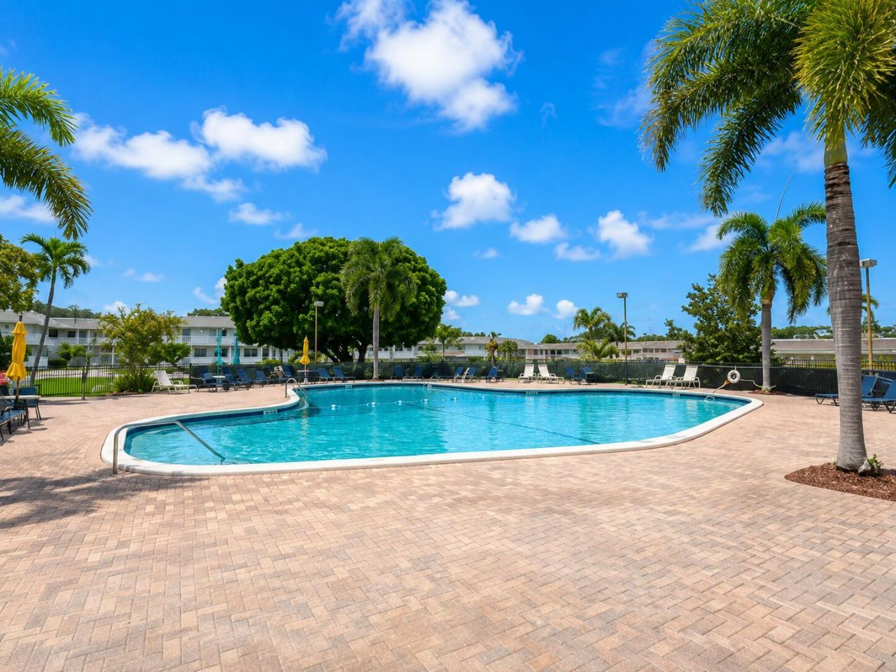 3040 Lake Osborne Drive, Unit 111, Lake Worth Beach, FL 33461 Photo