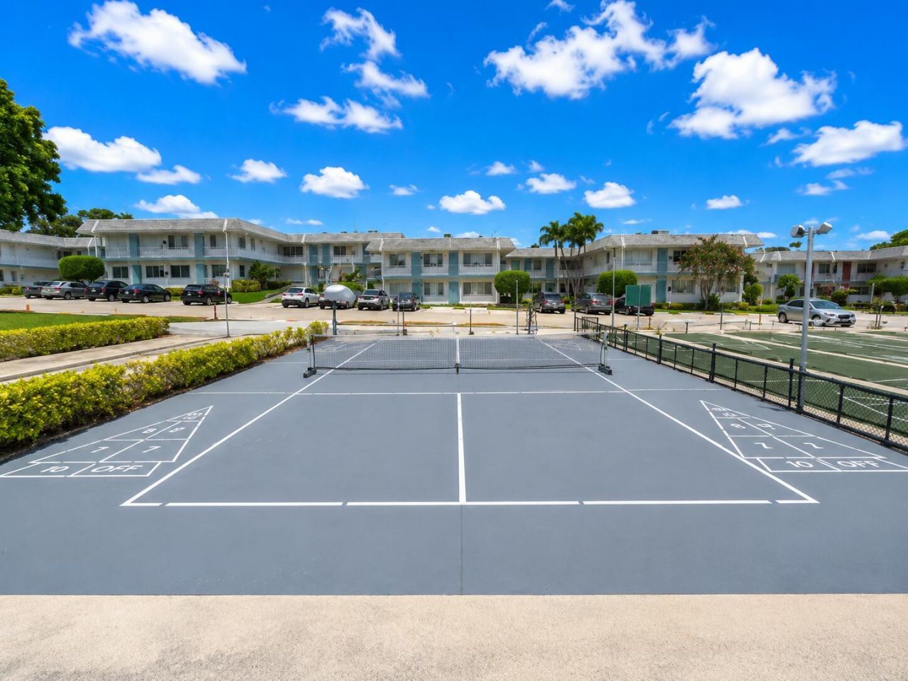 3040 Lake Osborne Drive, Unit 111, Lake Worth Beach, FL 33461 Photo