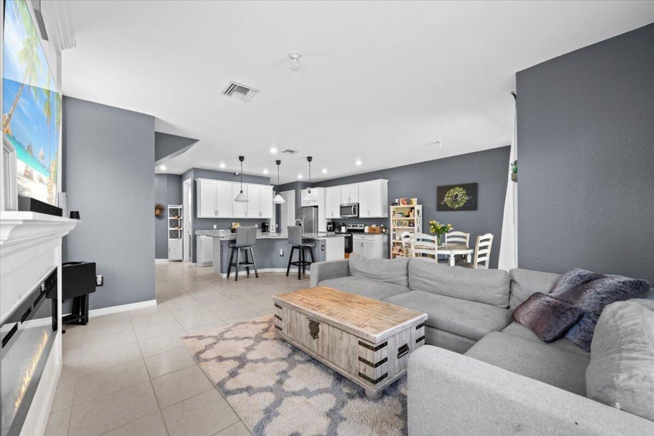 4606 San Fratello Circle, Lake Worth, FL 33467 Photo
