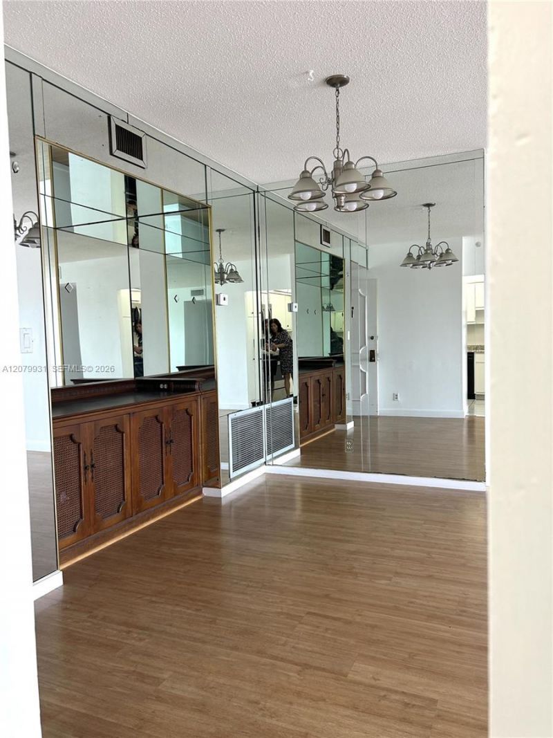 4400 Hillcrest Dr, Unit 402B, Hollywood, FL 33021 Photo