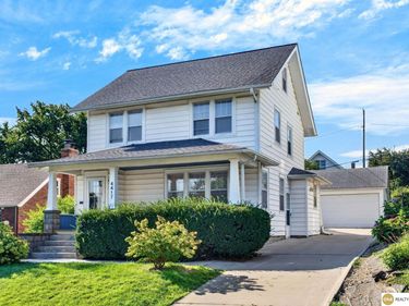 4417 Poppleton Avenue, Omaha, NE 68105