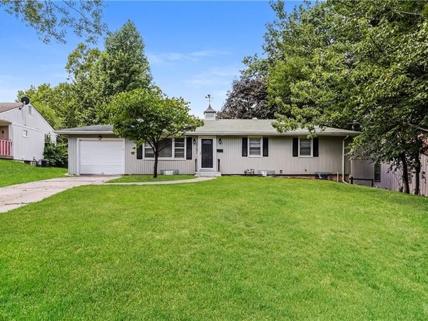1502 Broadway Street, Independence, MO 64050