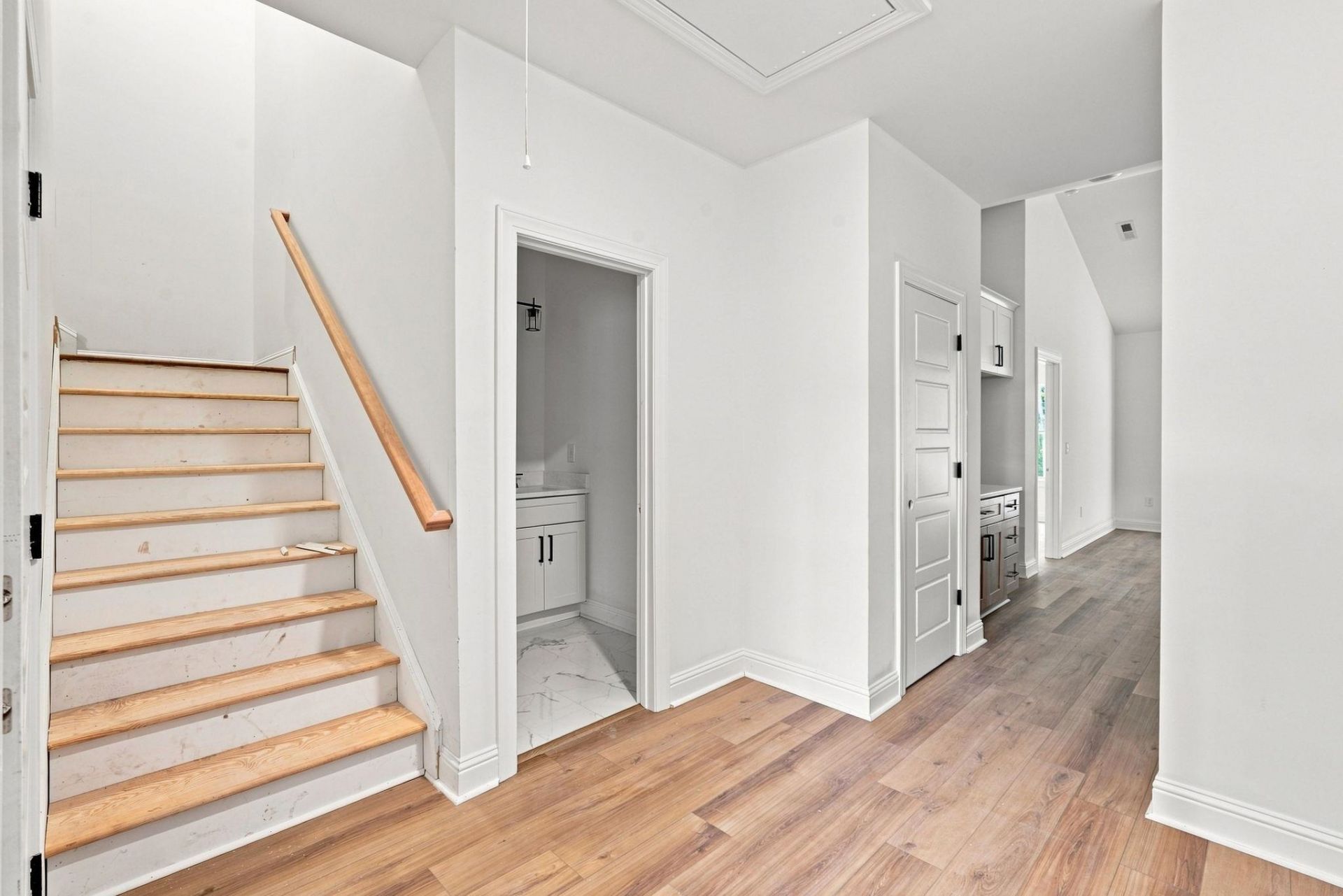 2033 Meadowood Ln. Photo 20