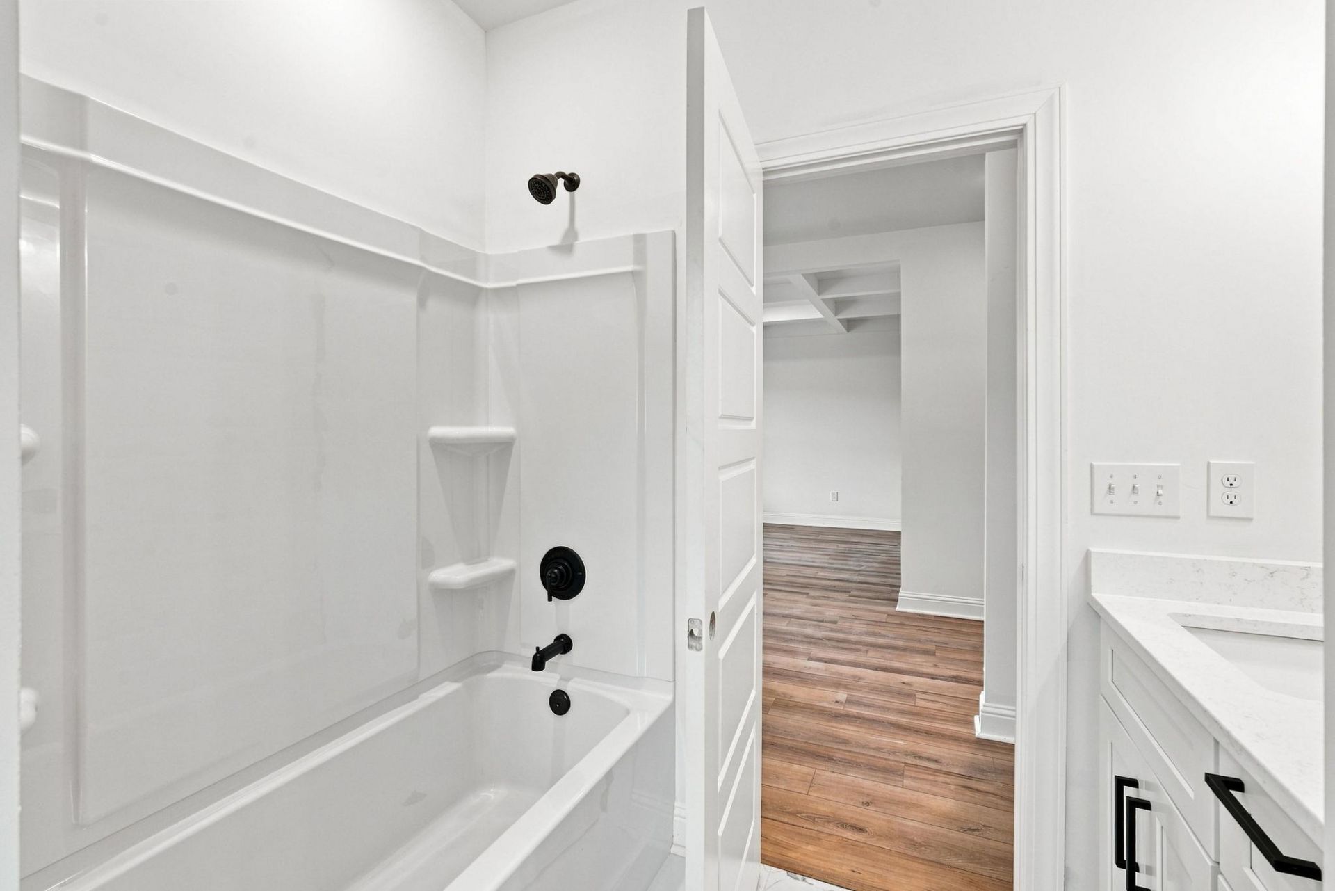 2033 Meadowood Ln. Photo 27