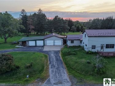 5699 Wattlesburg Road, Ripley, NY 14775