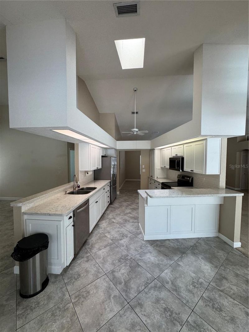 7565 Jomel Drive , Weeki Wachee, FL 34607 Photo
