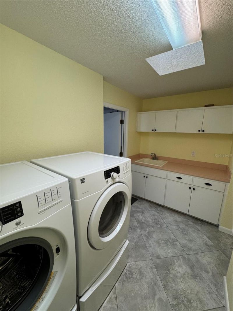 7565 Jomel Drive , Weeki Wachee, FL 34607 Photo